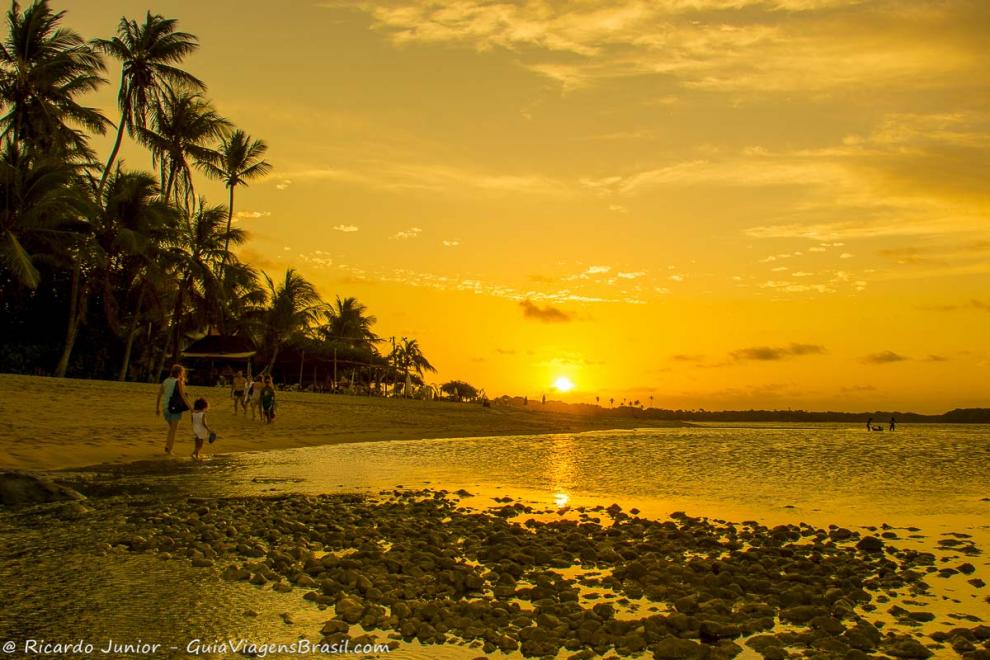 Imagem de um fim de tarde maravilhoso da Praia da Boca da Barra.